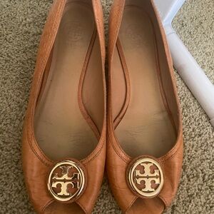 Tory Burch Size 11 peeptoe flats low heel